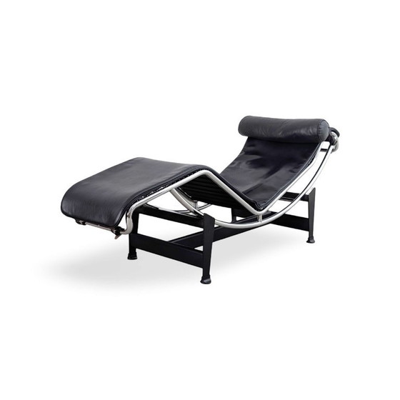 Original Cassina LC4 Chaise Longue Le Corbusier Black Leather, Adjustable recliner chair, Chrome (photo 3 of 12)