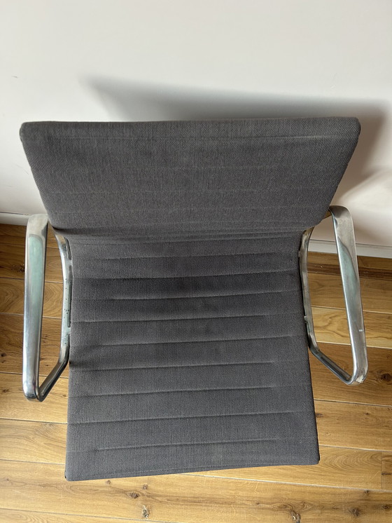 Image 1 of Chaise Eames en aluminium Vitra