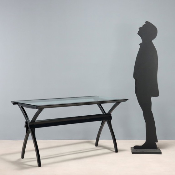 Image 1 of Bureau met glazen blad uit de jaren 80/90.