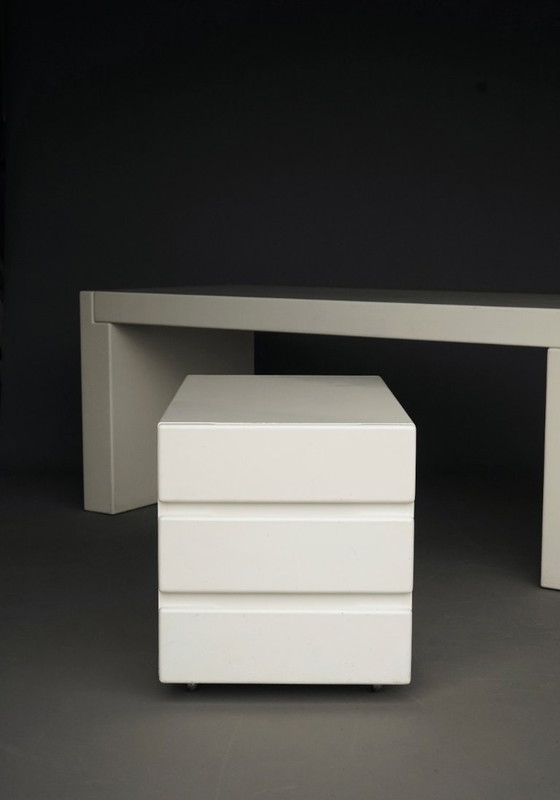 Vintage Bureau met Rolcontainer, jaren 70, Hout, Wit, Minimalisme (foto 5 van 14)