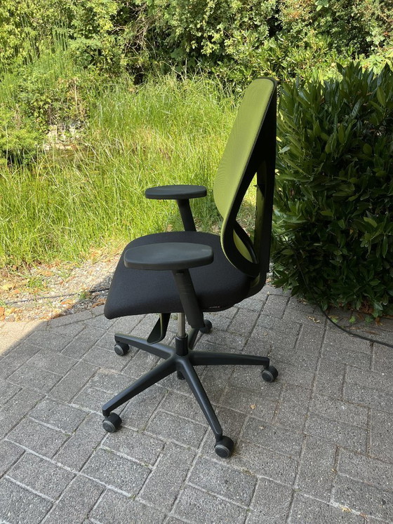 Giroflex 353 - Bürostuhl, gebraucht, mit Netzgewebe-Rückenlehne, Stuhl 2 – Bürostühle, Textile (photo 3 of 9)