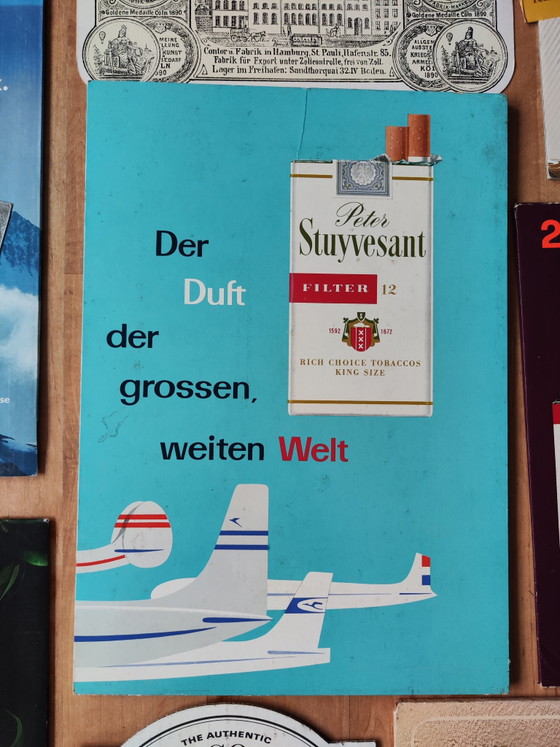 36 x Original Advertising / Signs / Posters - Cigarettes & Tobacco – Decorative Objects, Rubber, Plastic (photo 8 of 11)