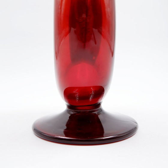 Image 1 of Caraffa vintage in vetro soffiato rosso "Anneau"