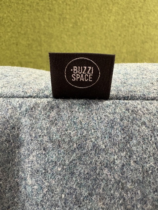 2x BuzziSpace BuzziCube 3D akoestische zitkrukken – In zeer goede staat