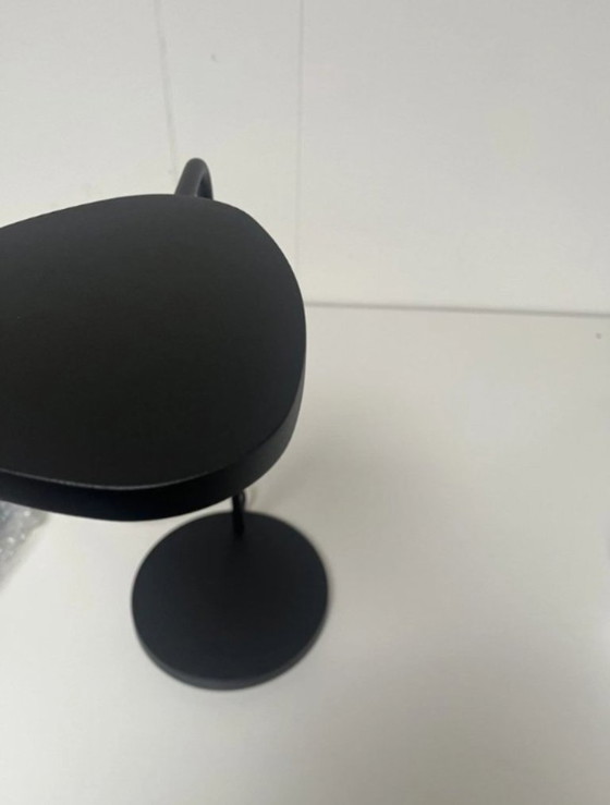 Leaf Table Lamp – Muuto, Aluminium (photo 3 of 5)