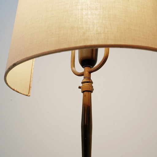 Lampadaire tripode en laiton avec demi abat-jour