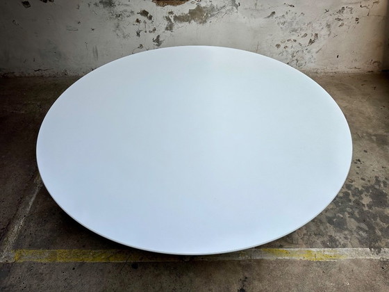 Image 1 of Beautiful Saarinen table by Knoll – 152 cm