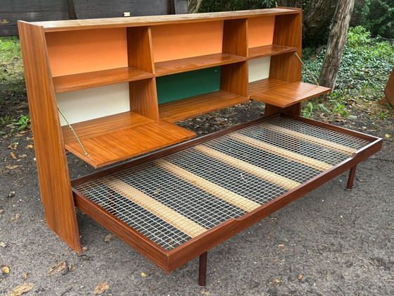 Image 1 of vintage daybed met ombouw pastoe stijl