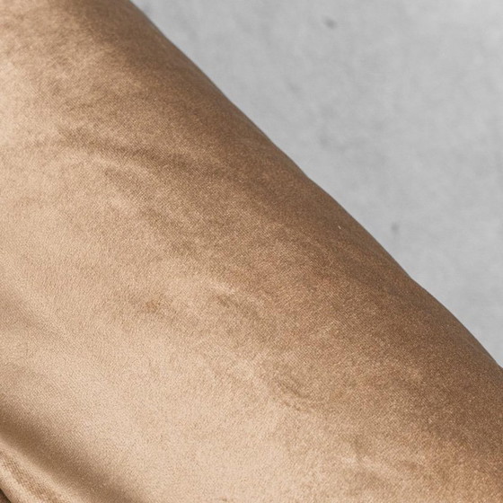 Image 1 of  COPPIA DI POLTRONE LOUNGE VINTAGE IN VELLUTO BEIGE ANNI ’70 MODERNARIATO