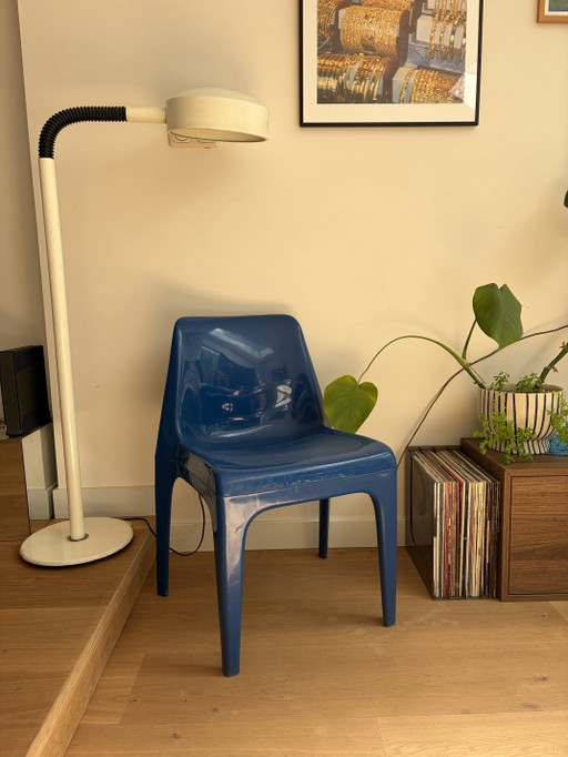 Chaise design en plastique bleu Schröder & Henzelmann