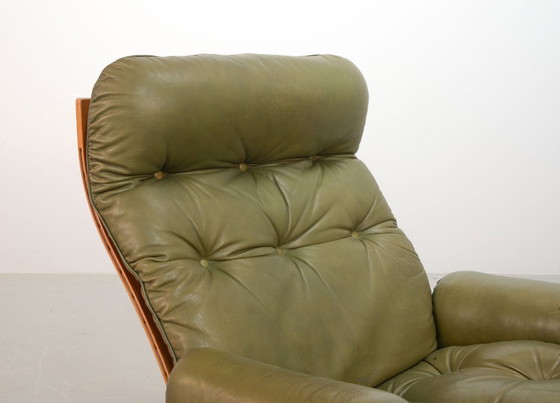 Image 1 of Supercomfy Mid-Century Design Set of 2 Rybo Rykken Capitonated Leather Ry-Wing Lounge Chairs by Elsa and Nordahl Solheim, 1960s.
