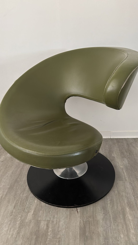Image 1 of ( Berlijn ) Varier ( Stokke ) Peel Designerstuhl in olivgrünem Leder 