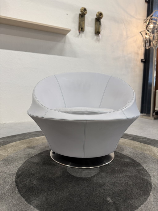 Leolux Ophelia Swivel armchair Bimardo leather