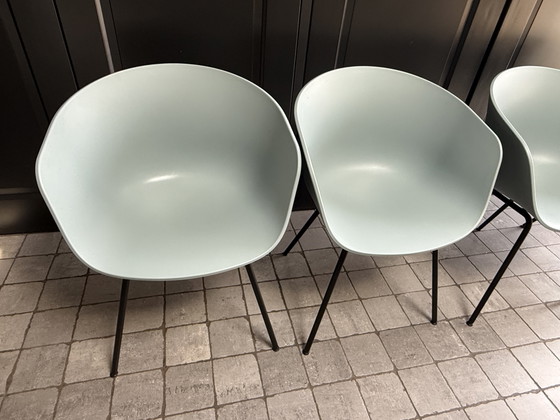 4 Bucket chairs from the brand HAY – Dining chairs, Metal, Plastic (photo 4 of 7)