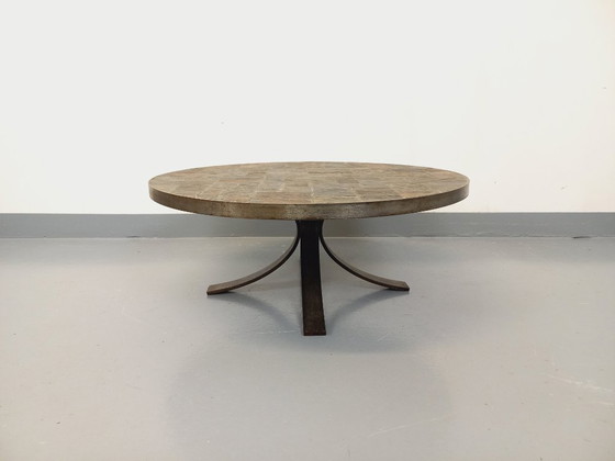 Image 1 of Brutalist vintage round coffee table in metal and slate from the 70s