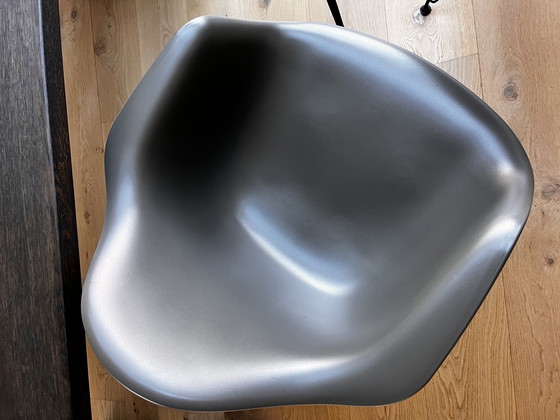 Image 1 of Sillas de comedor Vitra de 6 piezas: combinación de DKR, DAW y DKW