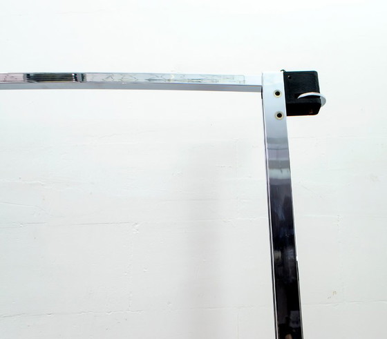 Image 1 of Mid Century Modern Italienische Stehleuchte aus Stahl und Travertin, 1970er Jahre