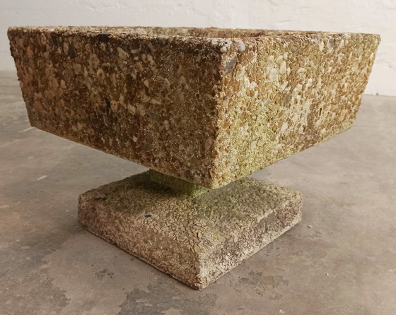 Image 1 of Vintage beron outdoor planter