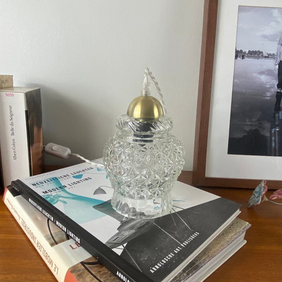 Image 1 of Lámpara portátil antigua de globo en vidrio transparente