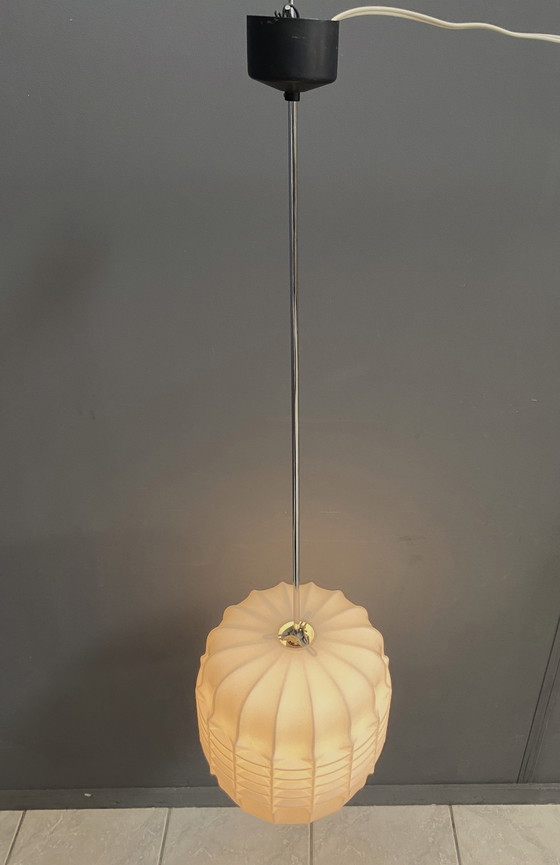 Image 1 of Lampe suspendue Opaline 1960S Style Brutalist