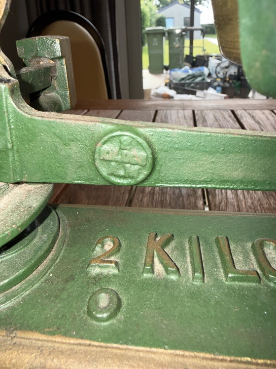 Balance vintage Force 2 kilos – Objets déco, Cast Iron, Brass (photo 4 of 11)