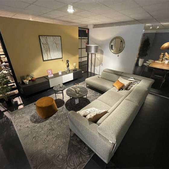 Image 1 of ROM Kingston hoekbank