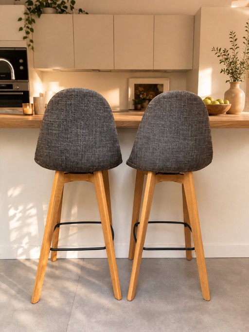 Set van 2 Juntoo kinderstoelen in moderne Scandinavische stijl – barkrukken, Metal, Textile (photo 2 of 5)