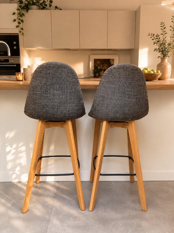 Set van 2 Juntoo kinderstoelen in moderne Scandinavische stijl – Barkrukken, Metal, Textile (photo 2 of 5)