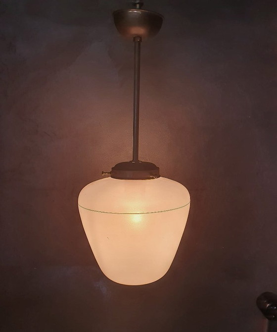 Image 1 of Lampe suspendue conique en verre Vintage Art Deco avec fixation