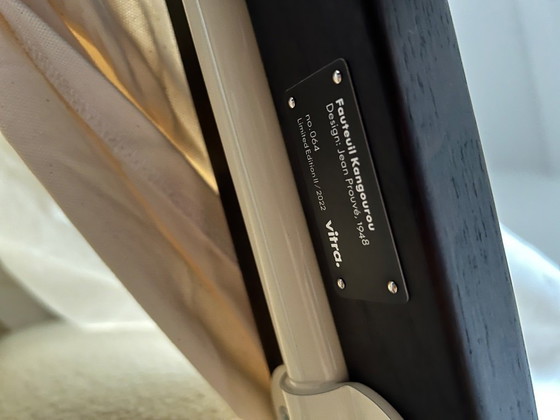 Image 1 of Vitra Armchair Kangourou – Jean Prouvé Limited Edition Crème – Sólo 100 ejemplares en todo el mundo