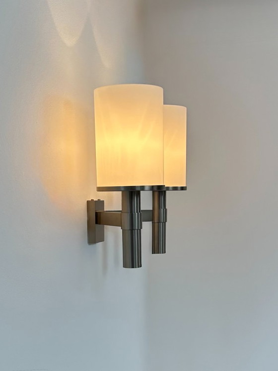 Image 1 of Aplique doble Perzel, modelo 1141, metal y cristal opalino, Francia, 1960