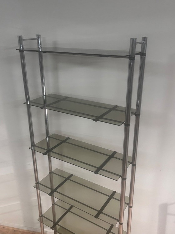Image 1 of Scaffale anni Settanta in cromo con vetro fumé