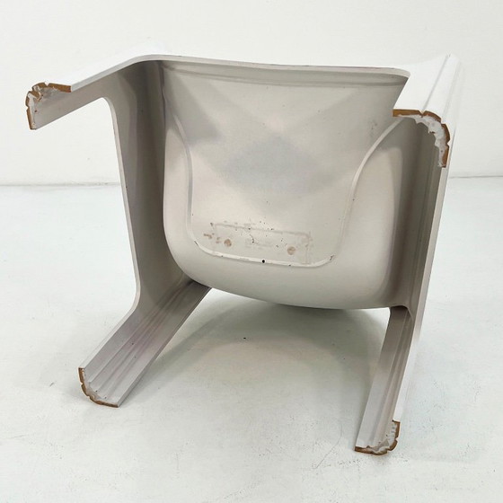 Image 1 of Poltrona lounge bianca modello 4794 di Gae Aulenti per Kartell, anni '70.