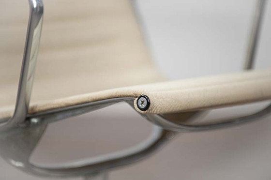 Image 1 of Herman Miller Ea116 - Poltrona modello vintage anni '70