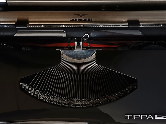 Image 1 of Machine à écrire Adler Tippa S restaurée (1971) QWERTZ