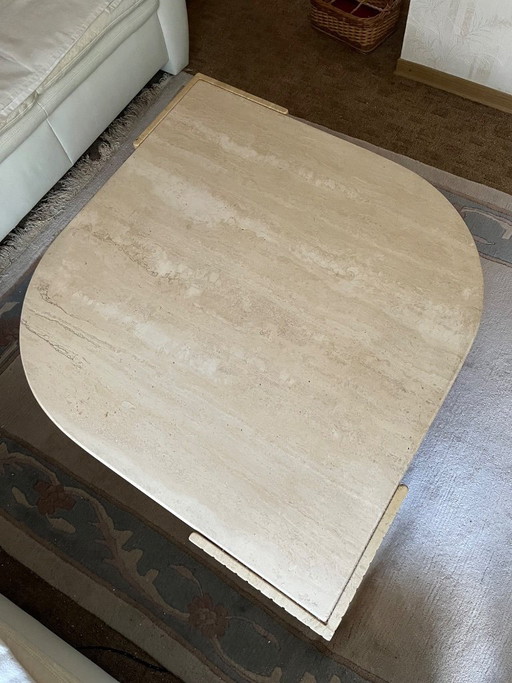 Tavolo in marmo travertino
