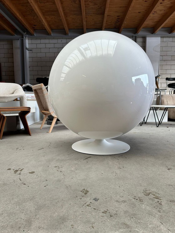 Image 1 of Fauteuil Adelta Ball par Eero Aario