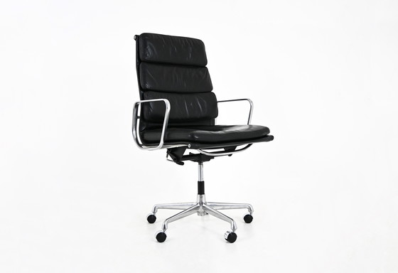 Image 1 of Soft Pad Desk Chair by Charles & Ray Eames for Herman Miller, 1970s