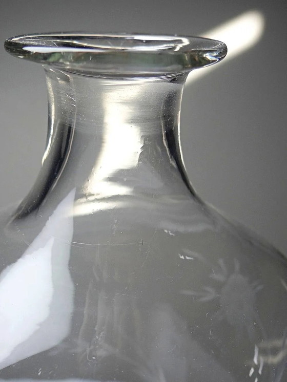Small antique decanter in engraved Bohemian crystal, early 20th century. – Glass & Decanter, Glass, Vintage (photo 11 of 14)