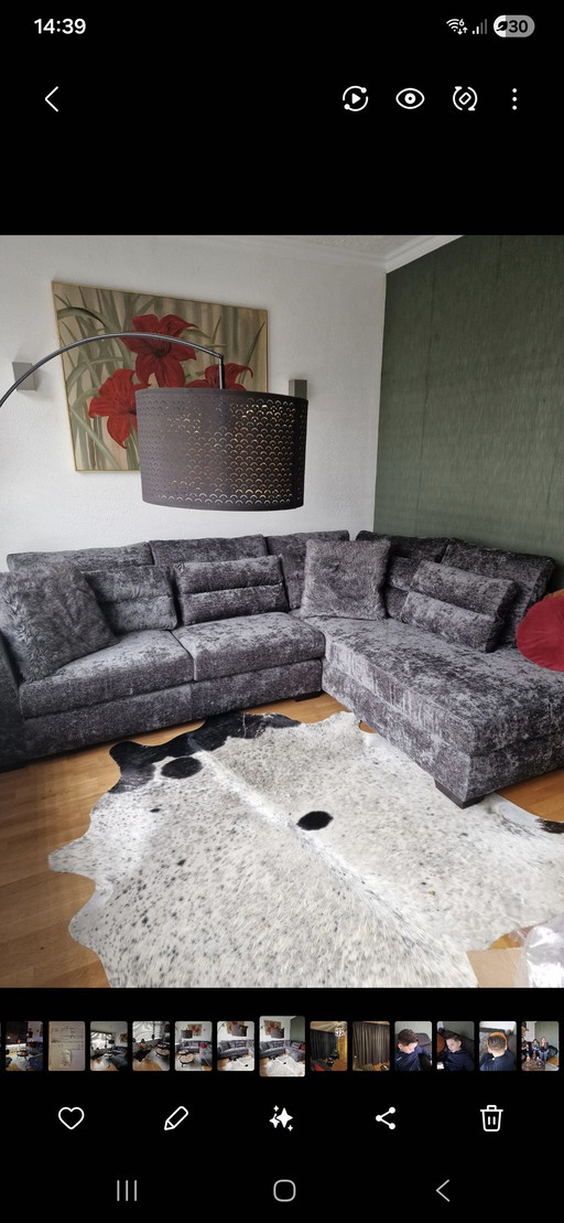 Canapés, tables et chaises + lits à vendre