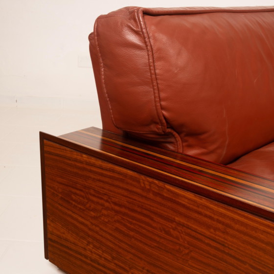 Sofá Paganini de Luciano Frigerio para Frigerio di Desio 1980 – Leather, Wood (photo 9 of 20)