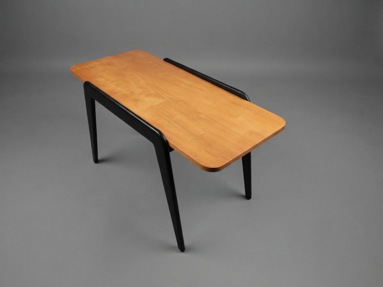 Belgischer Mid-Century Couchtisch im Stil von Alfred Hendrickx – Couchtische, Wood (photo 3 of 5)
