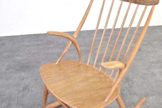 Image 1 of Fauteuil à bascule en chêne style Mid-Century par Illum Wikkelsø pour Niels Eilersen, années 1950.