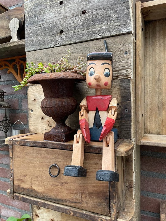 Image 1 of Charmante und nostalgische Holzfigur: „Pinocchio“