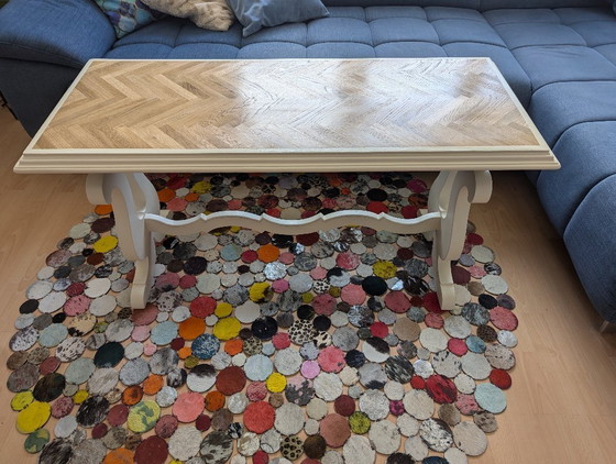 Image 1 of Pezzo unico realizzato a mano: tavolino da caffè con parquet in rovere a spina di pesce e curve eleganti