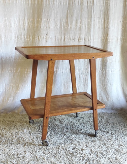Modernistische bijzettafel van massief hout - midden 20e eeuw – Wood