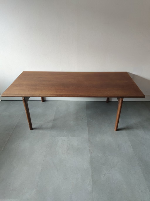 Tavolino da caffè di design danese di Hans J. Wegner, GE15