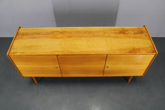 Image 1 of 1960s Czechoslovakian Maple Veneer Sideboard, High Gloss Finish
