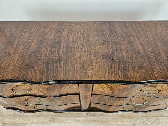 Image 1 of Commode Art déco des années 1950 en ronce de noyer