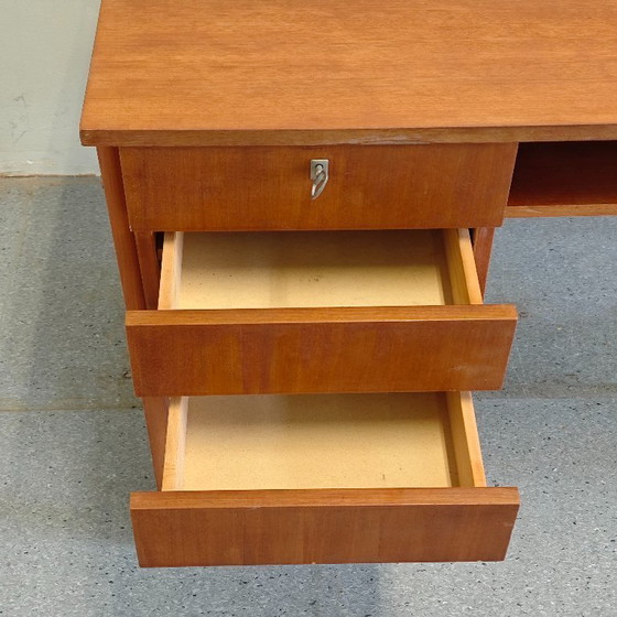 Image 1 of bureau vintage en bois